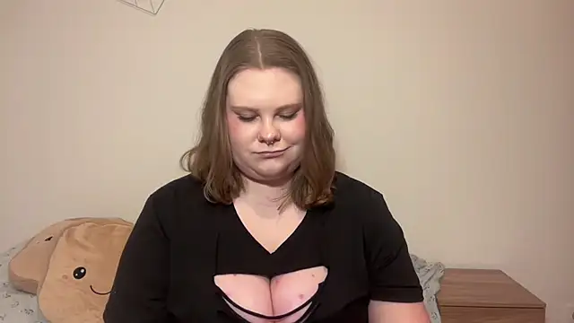 BriannaFlirty's cam snapshot