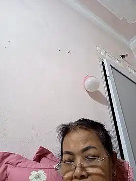 Hotestlove's cam snapshot