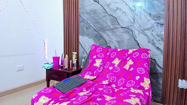 Nikita20_'s cam snapshot