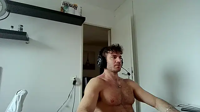 alpha-hunk live sex cam