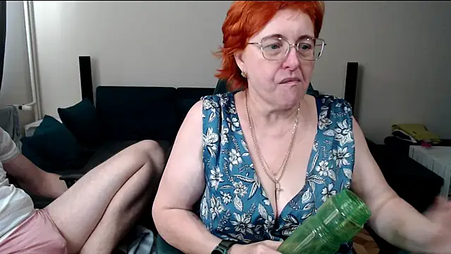 JoannaAndNeighbour live sex cam