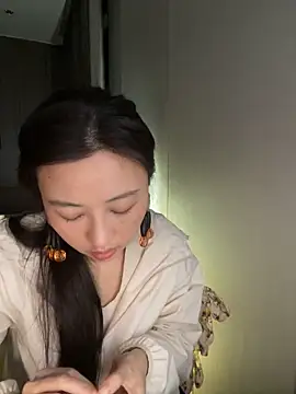 haiyan125216 live sex cam