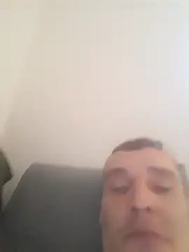 KutasekDajeRade live sex cam