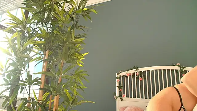 AlicePirs's cam snapshot