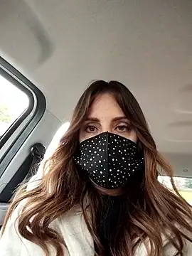 Akemi_rossi live sex cam