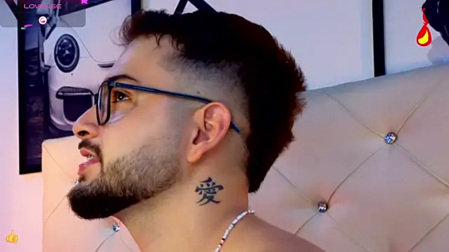 Andrew_Brown live sex cam