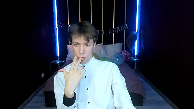 MarkBranston live sex cam