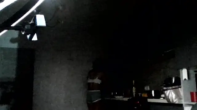 JulianaGold1's cam snapshot