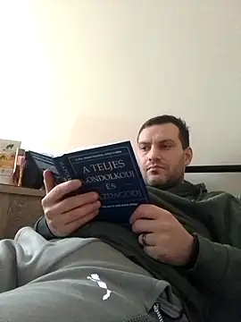 pacakiraly21 live sex cam