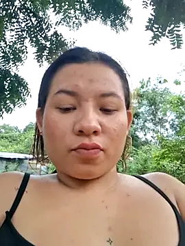 hot-mom22 live sex cam