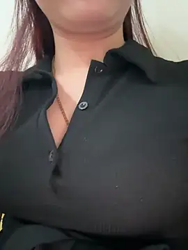 Mikaa_2k's cam snapshot