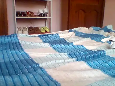 Hotty_254's cam snapshot