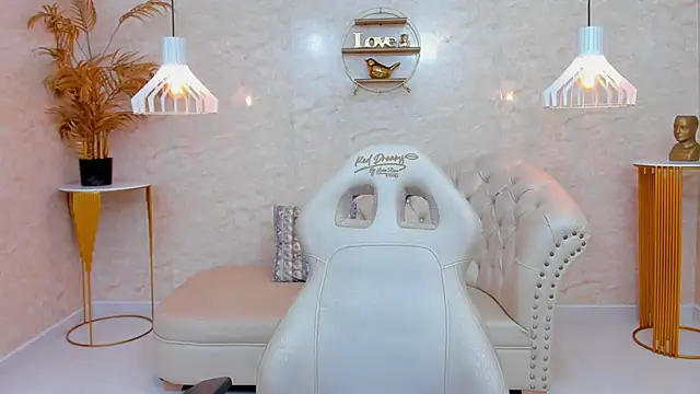 MiaMaturee's cam snapshot