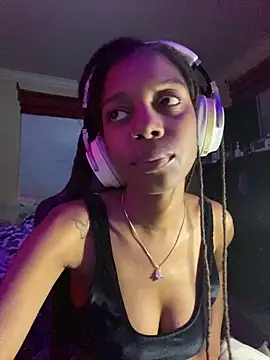 AuraTemptress's cam snapshot