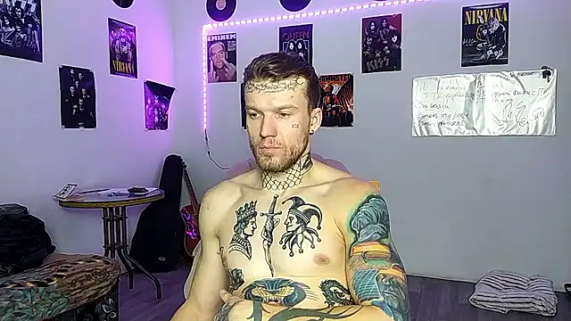 Huntall77 live sex cam