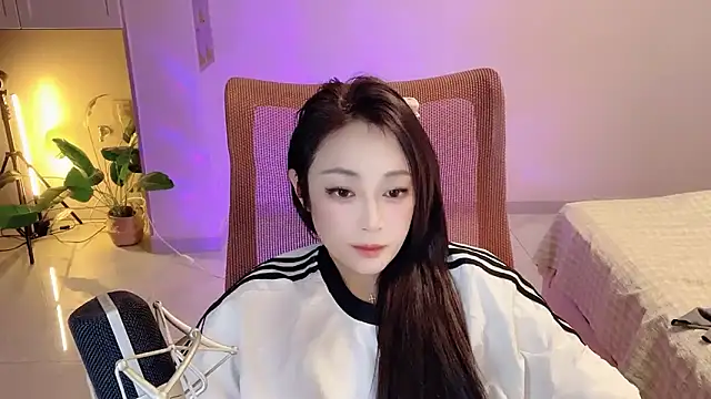 Daisy-77 live sex cam