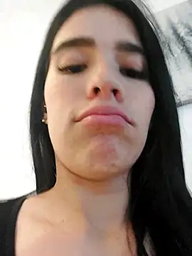 publicdesiary's cam snapshot