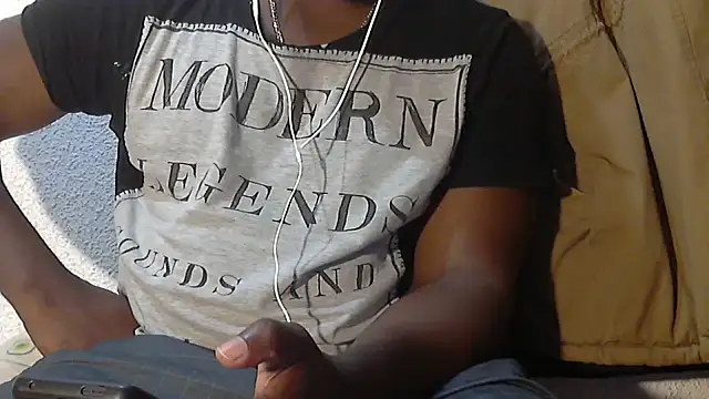 mmoiblack's cam snapshot