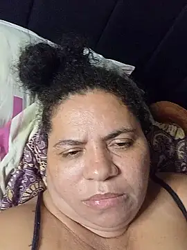 Ravena2290 live sex cam