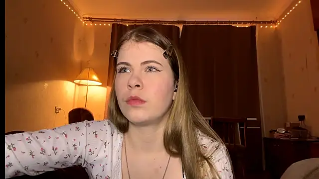 MaevAmy's cam snapshot