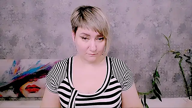 Djullia's cam snapshot