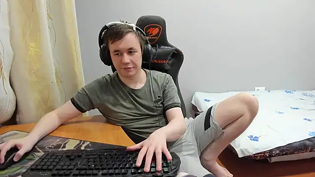 iliaskrislove live sex cam