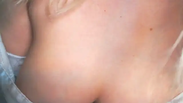 DolphinDreams's cam snapshot