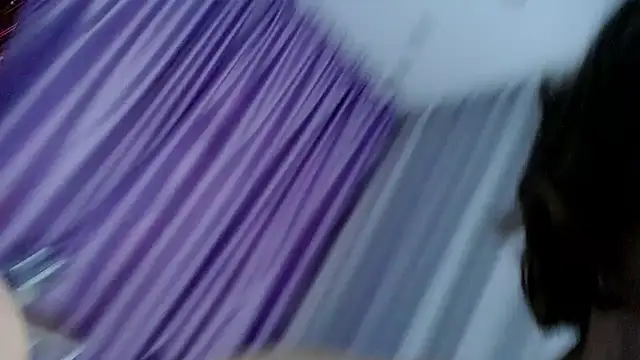 queen_a_n_i's cam snapshot