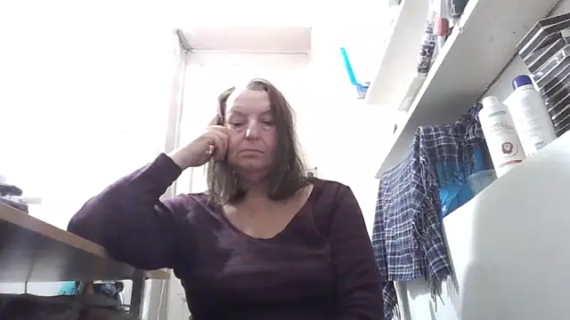 AnnaLive570's cam snapshot