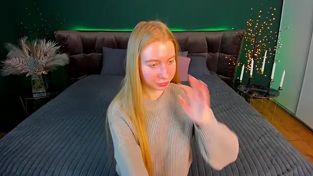 Alina_Blonde's cam snapshot