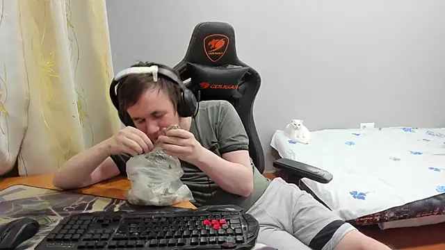 iliaskrislove live sex cam