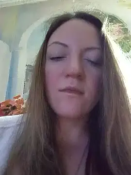 KattyLuuu's cam snapshot