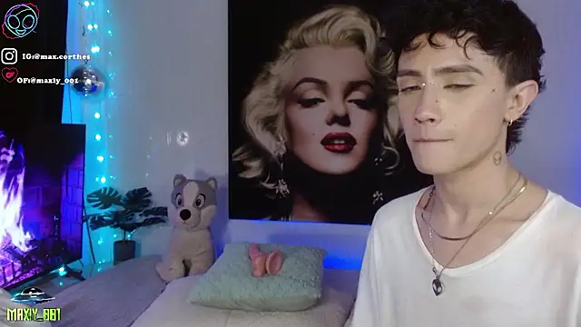 maxiy_001 live sex cam
