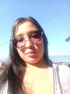 kitty_roouse live sex cam