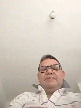 Apresiaoo live sex cam