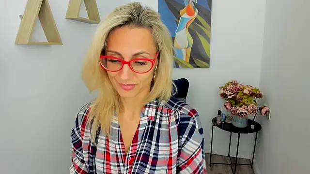 MuseOfStage live sex cam