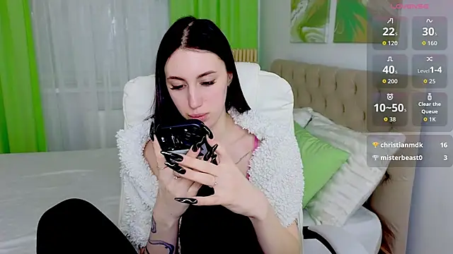 Miss__Linn's cam snapshot