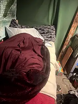 Followthepiper live sex cam