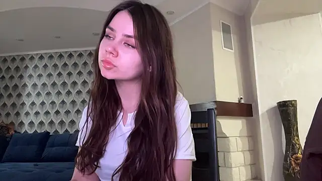 MiloyNoir live sex cam