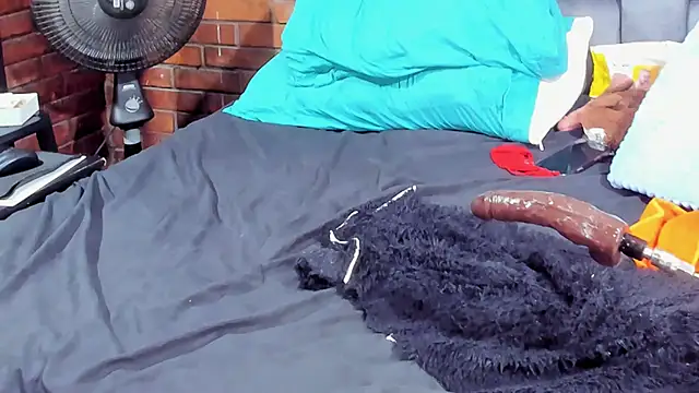 Couple_Gold69 live sex cam