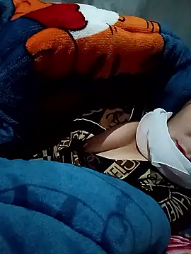 vangkt-cute's cam snapshot