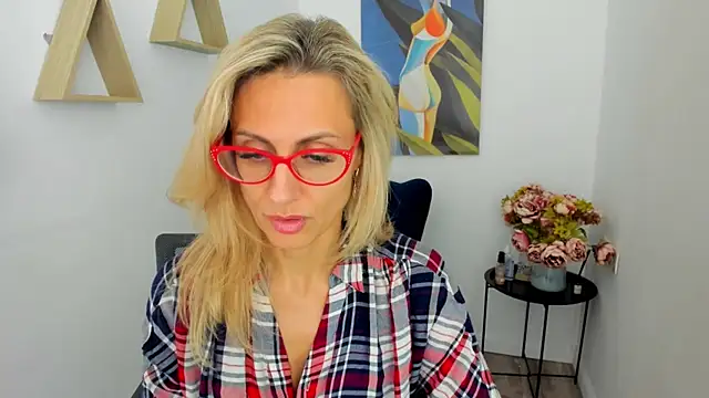 MuseOfStage's cam snapshot