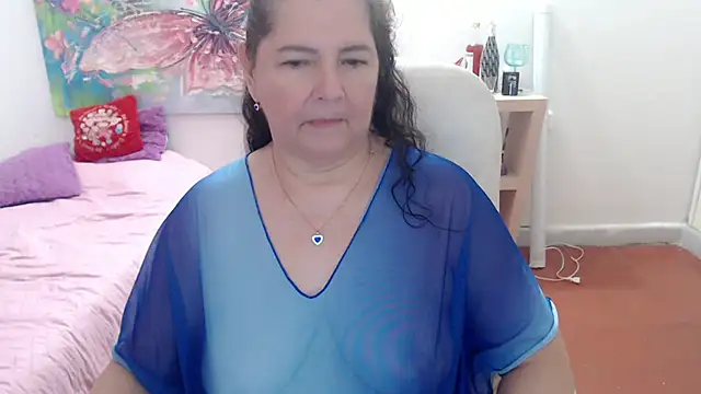 leonela_69's cam snapshot