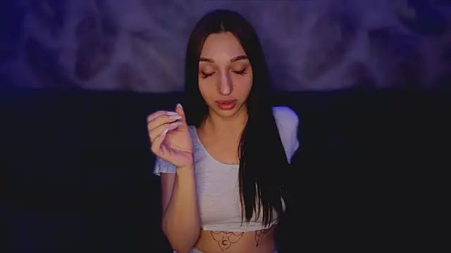 linda_foxy_black's cam snapshot