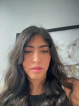 Gaby_zahir_'s cam snapshot