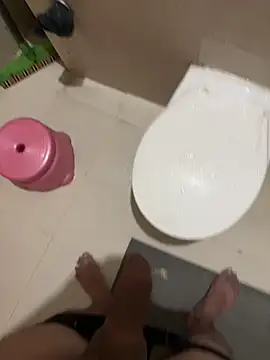 your_playboy_00's cam snapshot