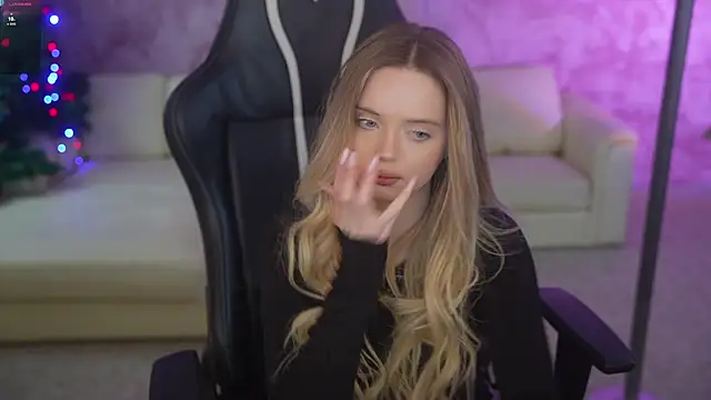 Cassy-Celestial_'s cam snapshot