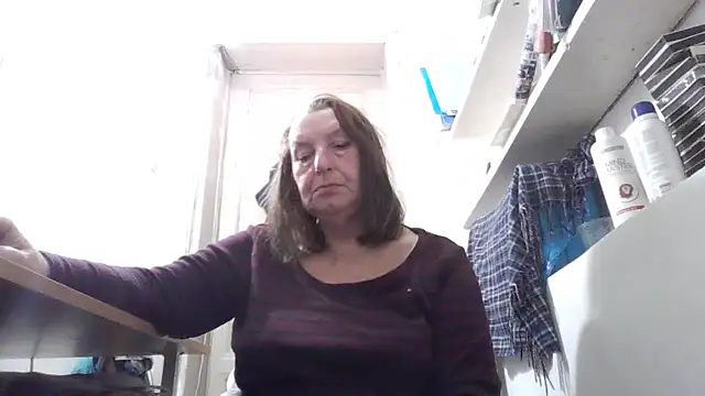 AnnaLive570's cam snapshot