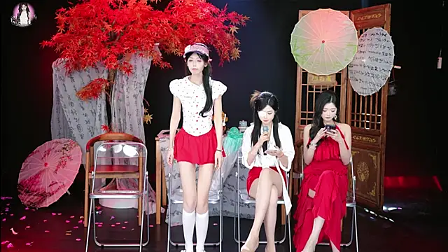 Shiny-girl7788 live sex cam