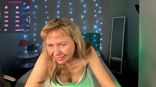 Carla_Vogue's cam snapshot